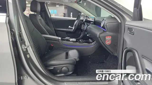 Mercedes-Benz A-Class 2020 — ფოტო 2/20