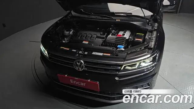 Volkswagen Tiguan 2020 — Photo 6/20