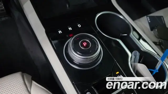 Kia K5 2025 — ფოტო 30/32