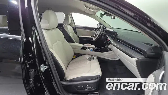 Kia K5 2025 — ფოტო 7/32