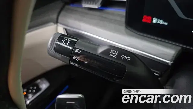 Kia K5 2025 — ფოტო 16/32