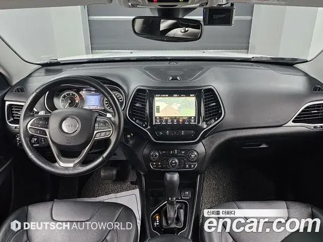 Jeep Cherokee 2021 — Photo 4/20