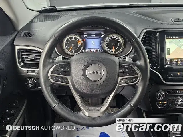 Jeep Cherokee 2021 — Photo 20/20