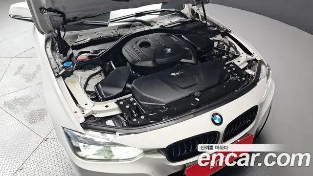 BMW 3 Series 2018 — Şəkil 3/20