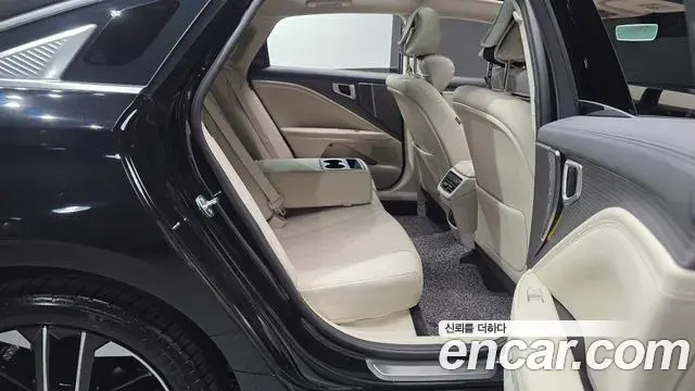 Kia K8 2025 — Photo 11/20