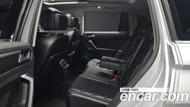 Volkswagen Tiguan 2020 — Photo 17/20