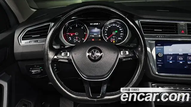 Volkswagen Tiguan 2020 — Photo 11/20