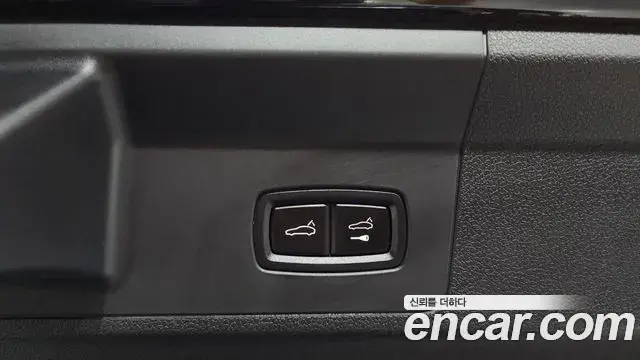 Porsche Panamera 2024 — Şəkil 17/35