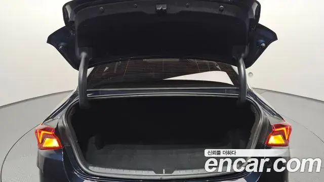 Kia K5 2020 — Photo 30/32