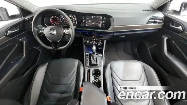 Volkswagen Jetta 2020 — ფოტო 4/33
