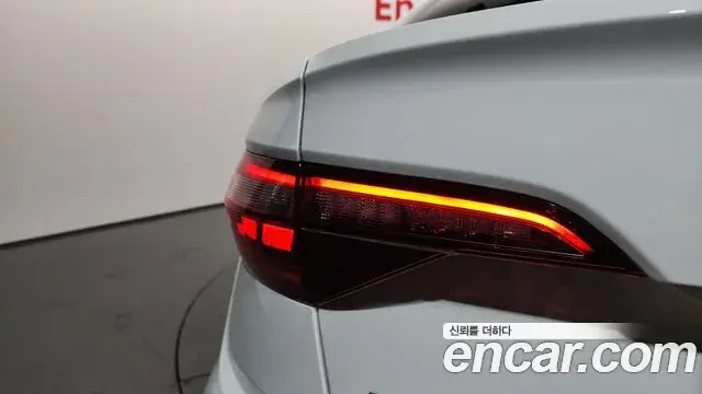 Volkswagen Jetta 2020 — ფოტო 31/33