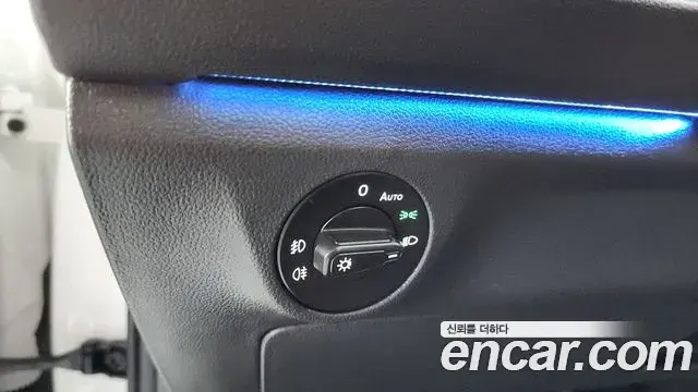 Volkswagen Jetta 2020 — ფოტო 23/33