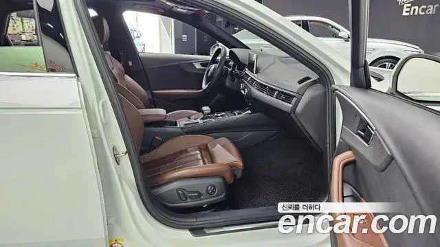 Audi A4 2019 — Şəkil 29/30