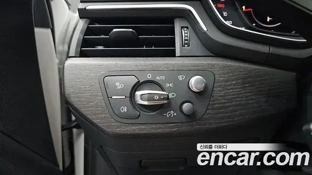 Audi A4 2019 — Şəkil 25/30