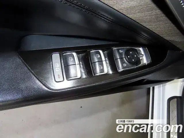 Kia K8 2021 — ფოტო 18/18