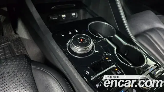 Kia K5 2021 — Şəkil 30/33