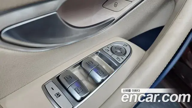 Mercedes-Benz E-Class 2023 — ფოტო 16/33