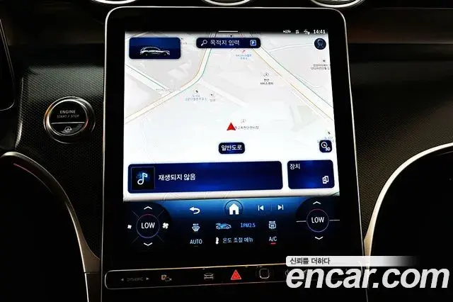 Mercedes-Benz GLC-Class 2025 — Photo 17/20