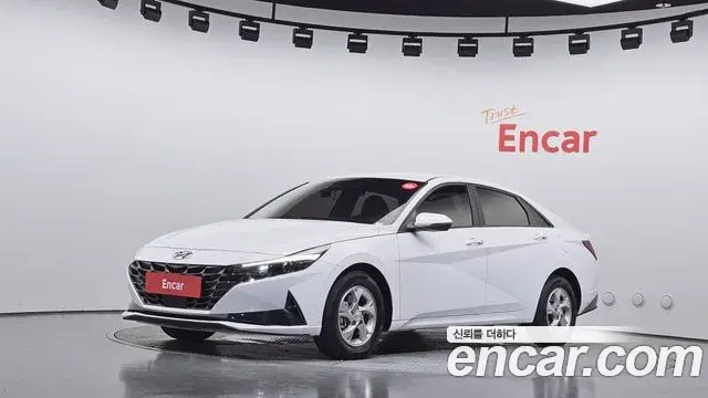 Hyundai Avante 2021 — Фото 1/20