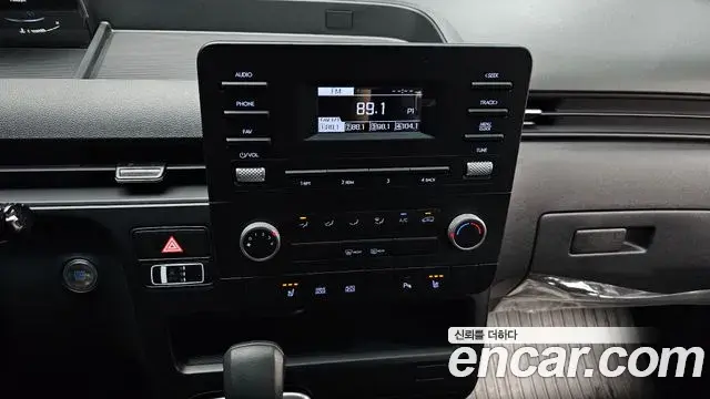 Hyundai Staria 2025 — Фото 13/20