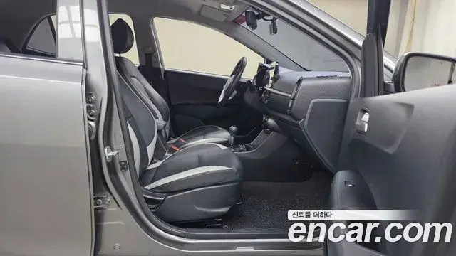 Kia Morning Urban 2022 — Şəkil 28/30