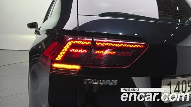 Volkswagen Tiguan 2020 — Photo 13/32