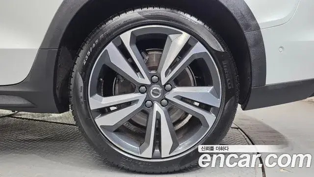 Volvo V60 Cross Country 2020 — Şəkil 2/31
