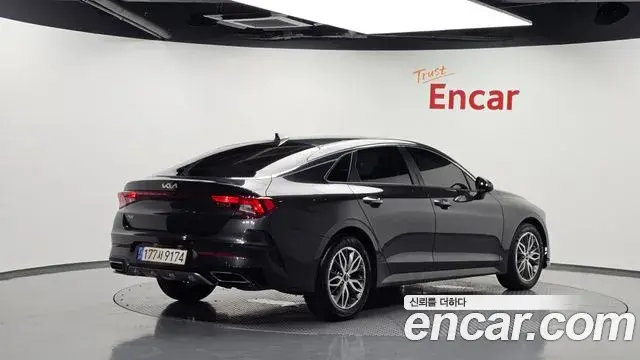 Kia K5 2022 — Şəkil 19/34