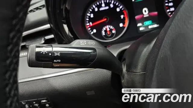 Kia K5 2022 — Şəkil 7/34