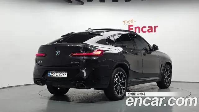 BMW X4 2023 — Photo 7/31