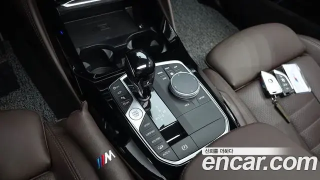 BMW X4 2023 — Photo 29/31