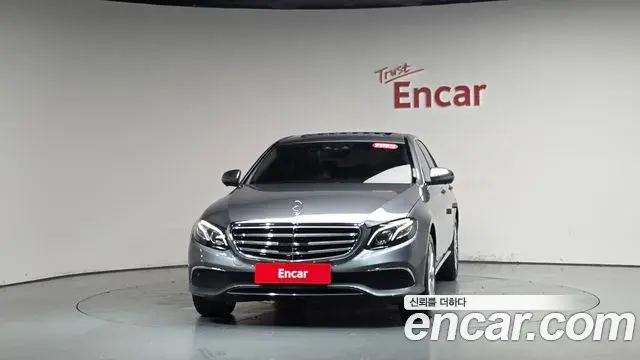 Mercedes-Benz E-Class 2020 — Фото 3/20