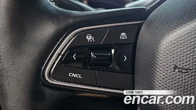 Renault Samsung Grand Koleos 2024 — Photo 10/20