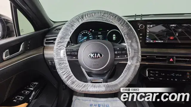 Kia K5 2020 — Фото 11/20