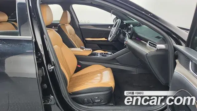 Kia K5 2020 — Photo 19/38