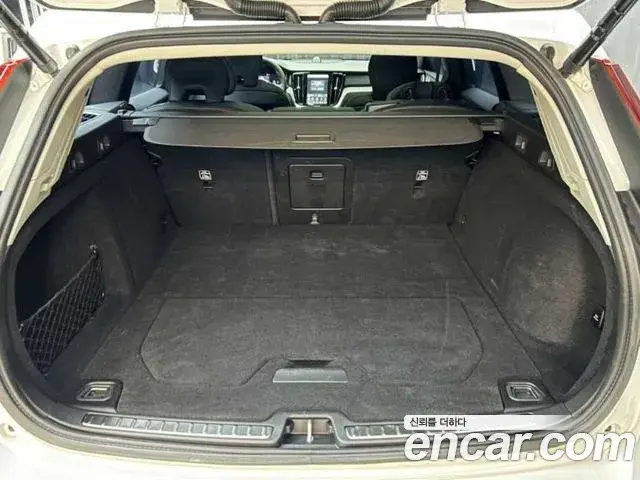 Volvo V60 Cross Country 2022 — Şəkil 3/19