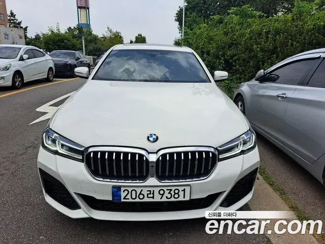 BMW 5 Series 2023 — Фото 1/20