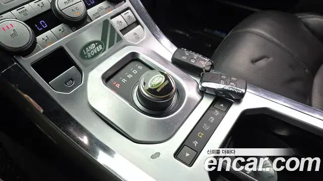 Land Rover Range Rover Evoque 2018 — Photo 3/20