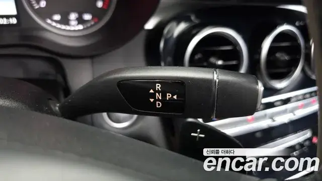 Mercedes-Benz C-Class 2018 — Şəkil 9/20
