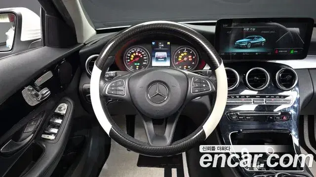 Mercedes-Benz C-Class 2018 — Şəkil 7/20