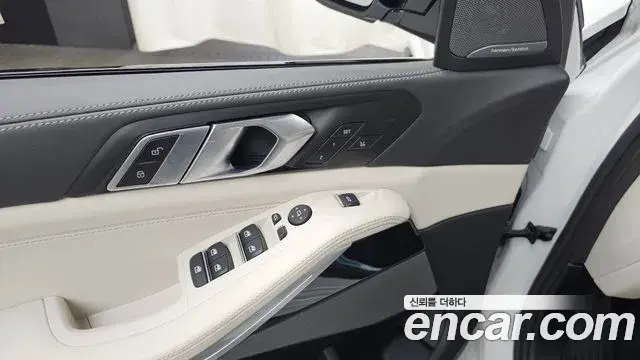 BMW X5 2026 — Photo 21/32