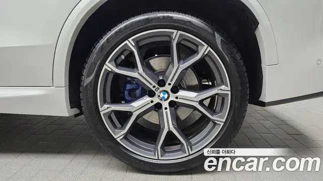 BMW X5 2026 — Photo 13/32