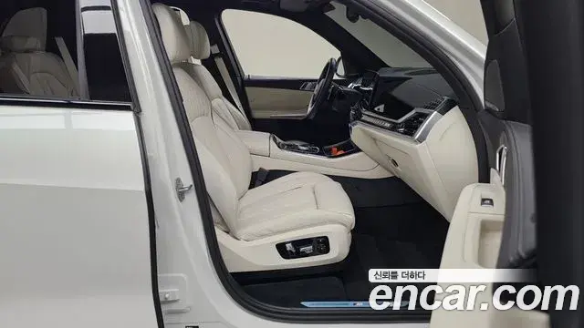 BMW X5 2026 — Photo 8/32