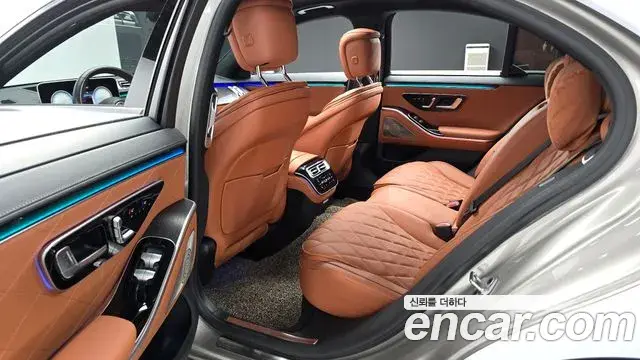 Mercedes-Benz S-Class 2023 — Photo 19/20