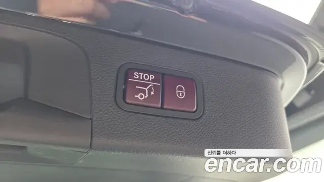Mercedes-Benz GLC-Class 2018 — Şəkil 15/33