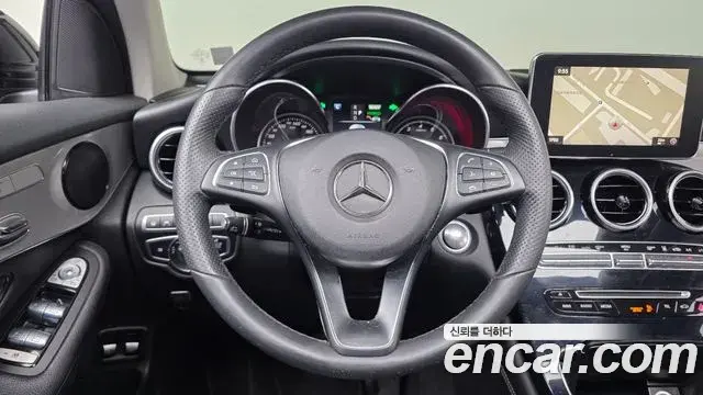 Mercedes-Benz GLC-Class 2018 — Şəkil 27/33