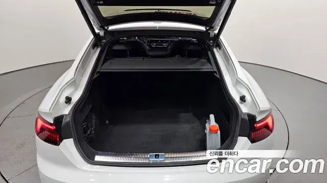 Audi A5 2019 — Şəkil 26/32