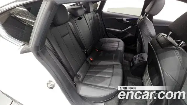 Audi A5 2019 — Şəkil 9/32