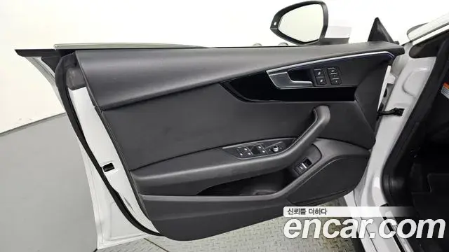 Audi A5 2019 — Şəkil 15/32