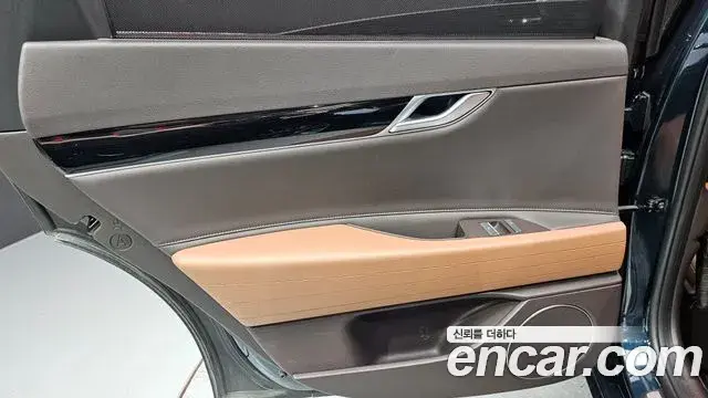 Genesis G80 2021 — Photo 24/35